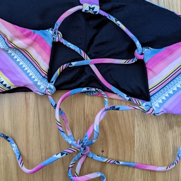 Vibrant RipCurl Swim Top - Picture 2 of 4